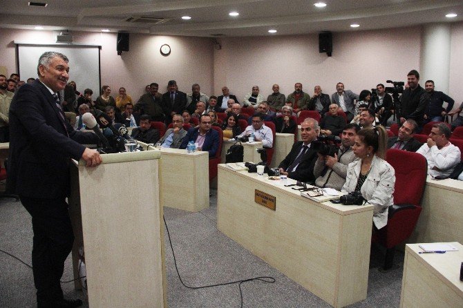 Chp İl Binasını Bastığı İddia Edilen Başkan: “Kaosu Engelledim”