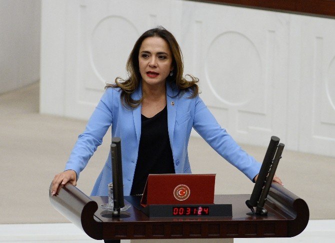 Chp’li Gamze Akkuş İlgezdi’den Yumruklu Yemin