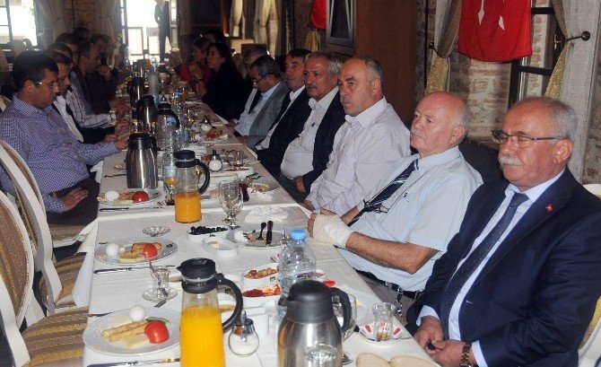 Chp Grup Başkanvekili Özgür Özel: