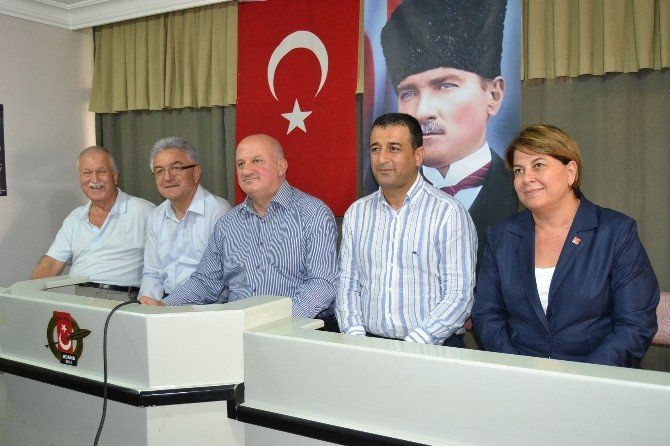 Chp Milletvekili Heyeti Koalisyon Sürecini Anlatmak İçin Adana’da