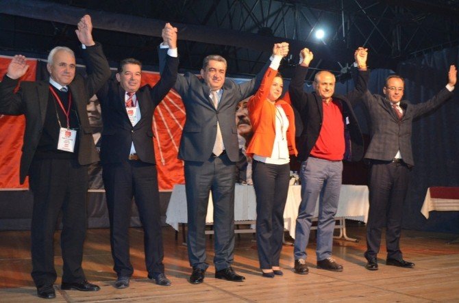 Chp Selçuk Kongresinde Başkan Hasan Uysal Güven Tazeledi