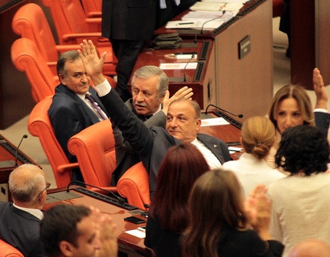 Chp’nin Meclis Araştırması Önergesi Reddedildi