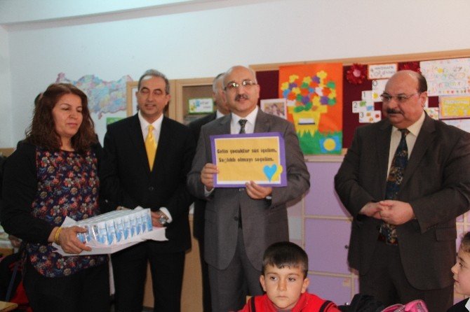 Çorum’da İlk Ders ’Okul Sütüyle’ Başladı