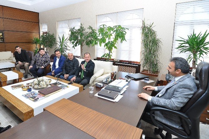 Sel Sokak Esnafından Başkan Külcü’ye Teşekkür