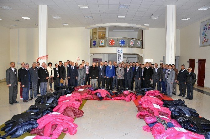 Çorum Tso’dan Öğrencilere Kaban Yardımı