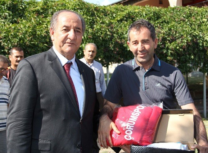 Çorum’da Amatör Kulüplere Malzeme Yardımı