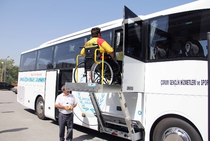 Engelli Sporculara Özel Otobüs