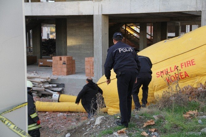 İntihara Kalkışan Genç Kızı Polis Kurtardı
