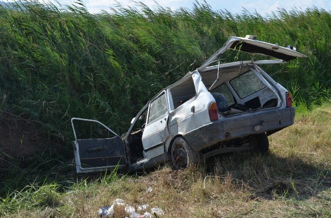 Osmancık’ta Otomobil Su Kanalına Uçtu: 1 Ölü, 1 Yaralı