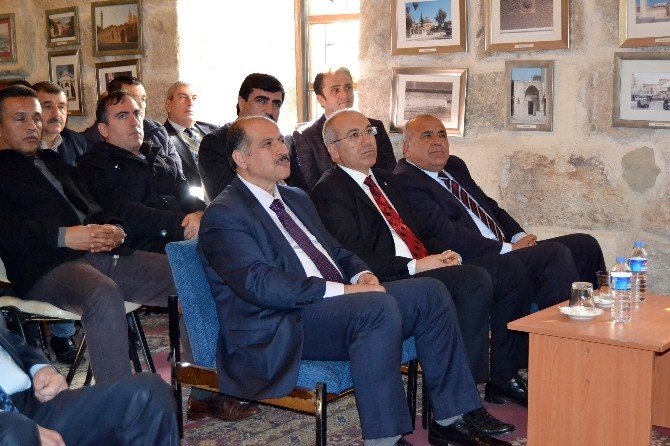 "Günümüzden Geleceği Adana’da Eğitim Yolculuğu" Konferansı