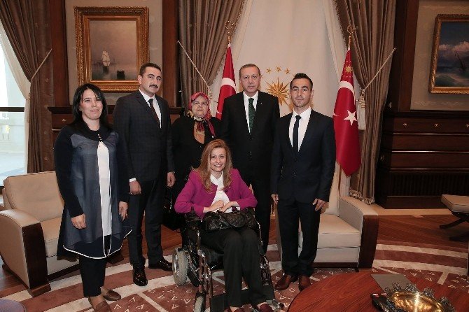 Cumhurbaşkanı Erdoğan’dan Engelli Milletvekili Karaburun’a Özel İlgi