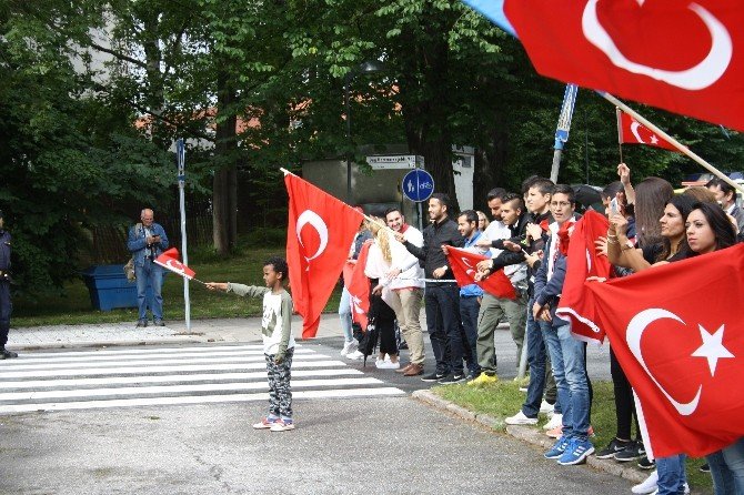 Somalili Küçük Tayyip’ten Pkk Protestosu
