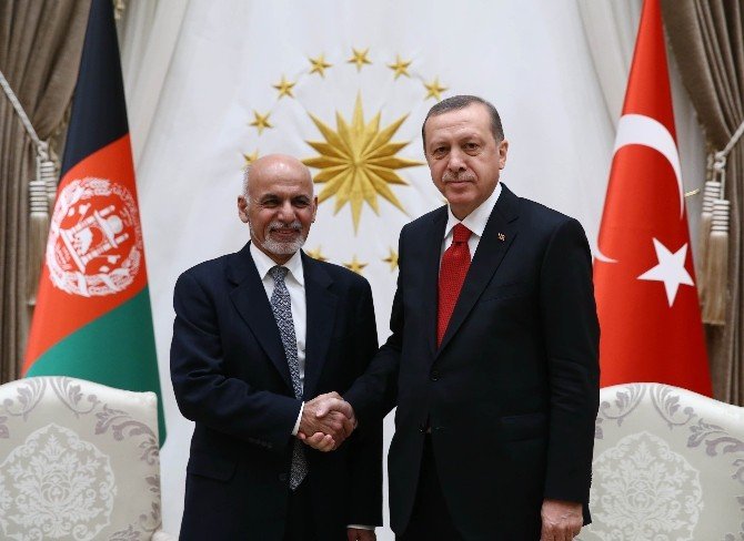 Afganistan Cumhurbaşkanı Ahmedzai Cumhurbaşkanlığı Külliyesi’nde