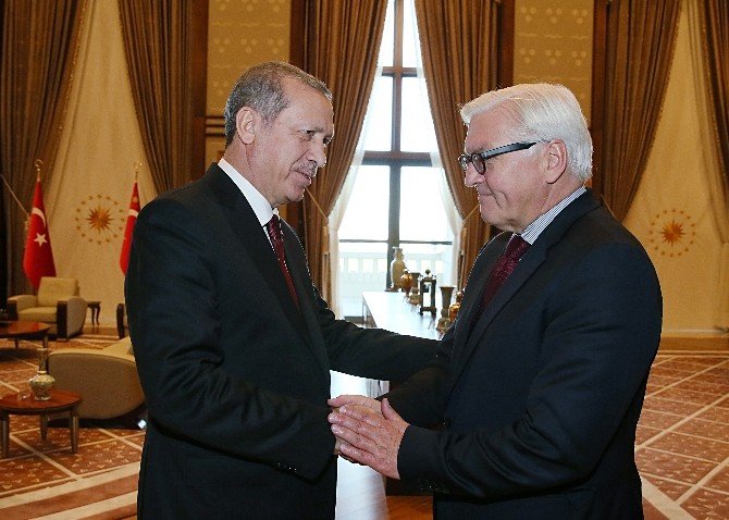 Almanya Dışişleri Bakanı Steinmeier Cumhurbaşkanlığı Külliyesi’nde