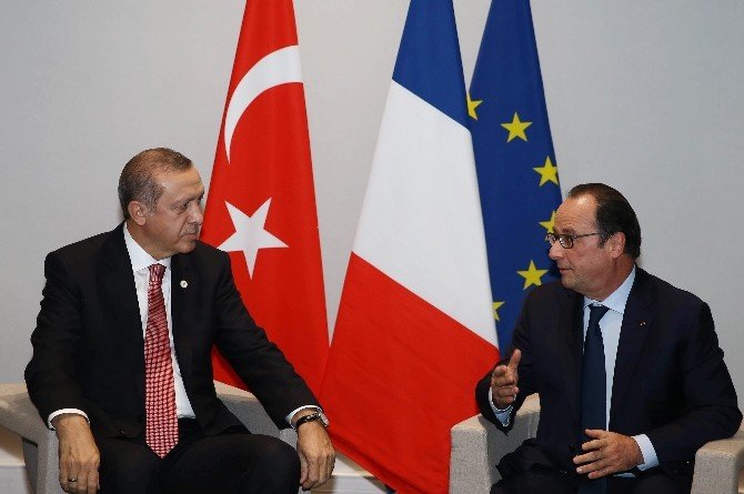 Erdoğan, Fransa Cumhurbaşkanı Hollande İle Görüştü