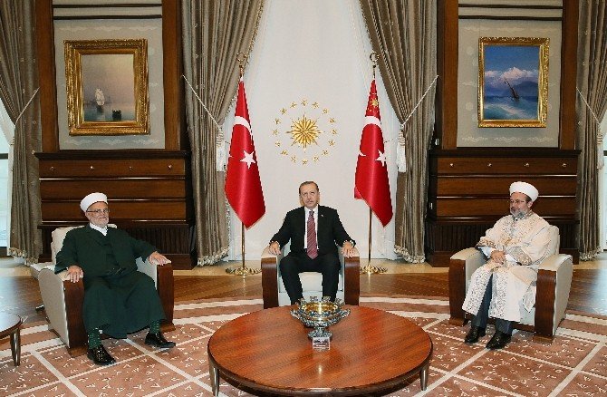 Cumhurbaşkanı Erdoğan, Eski Kudüs Baş Müftüsü Sabri’yi Kabul Etti