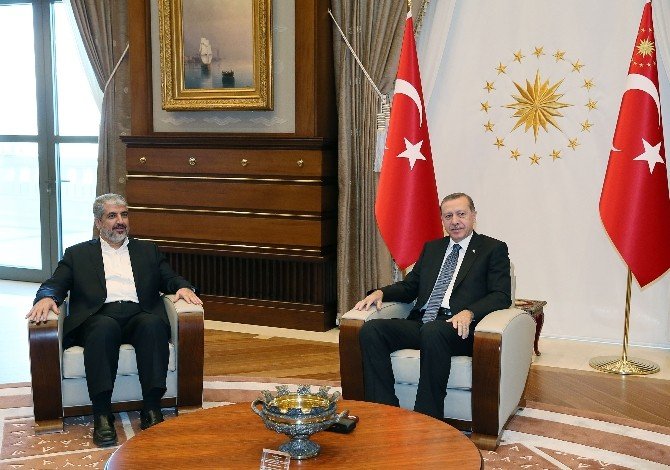 Cumhurbaşkanı Erdoğan, Hamas Siyasi Büro Şefi Meşal’i Kabul Etti
