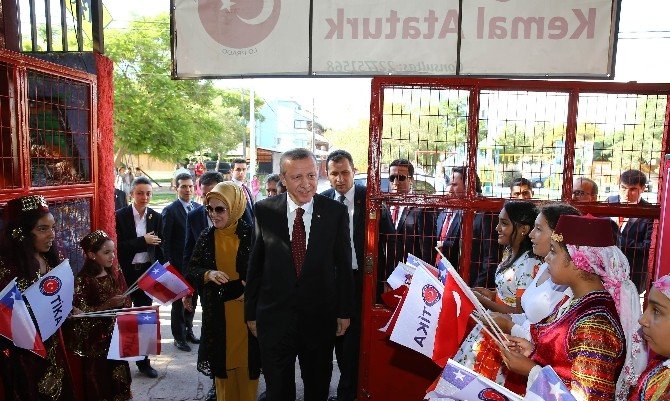 Cumhurbaşkanı Erdoğan’dan Şili’deki Mustafa Kemal Atatürk İlkokulu’na Ziyaret