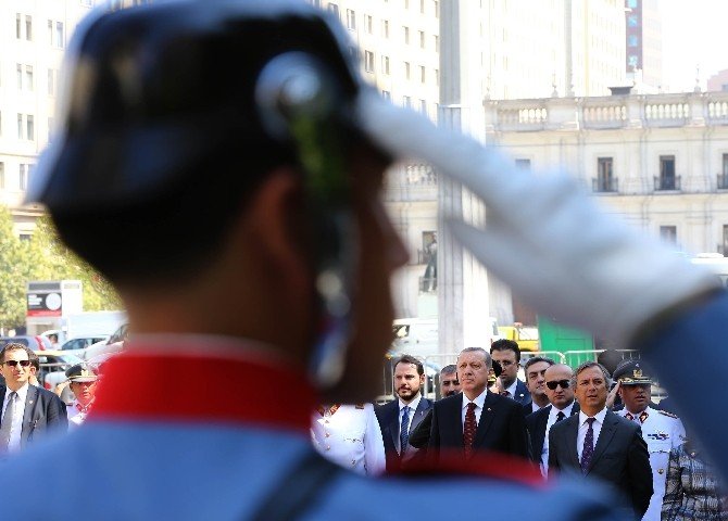 Erdoğan Şili’de Bernardo O’hıggıns Anıtı’na Çelenk Koydu