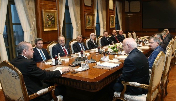 Meclis Başkanı Kahraman Ve Başkanlık Divanı Üyeleri Beştepe’de