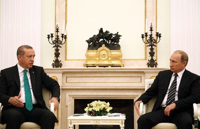 Cumhurbaşkanı Erdoğan, Putin’le Görüştü