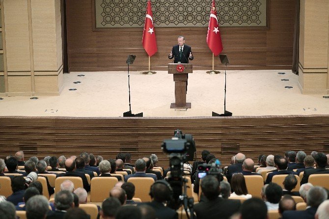 Cumhurbaşkanı Erdoğan, Muhtarlarla Buluştu