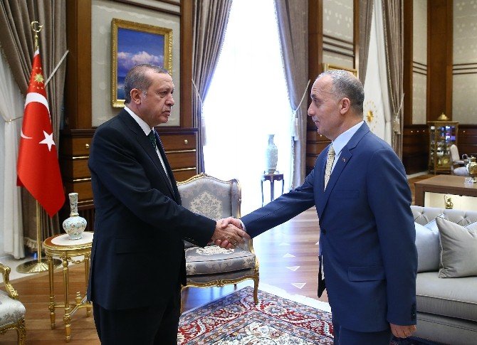 Cumhurbaşkanı Erdoğan, Türk-iş Genel Başkanı Atalay’ı Kabul Etti