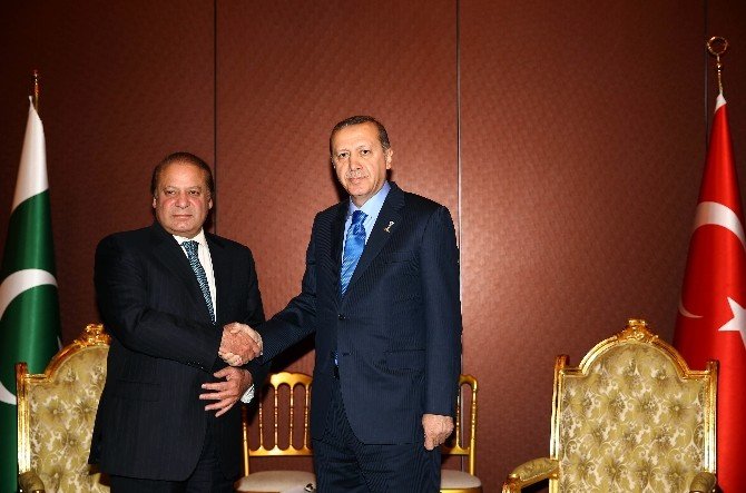 Erdoğan, Aşkabat’ta Navaz Şerif’i Kabul Etti