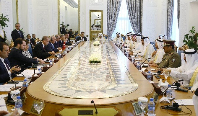 Erdoğan Ve Katar Emiri Heyetlerarası Görüşmeye Başkanlık Etti