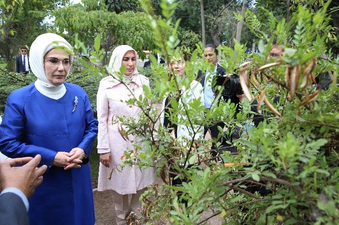 Emine Erdoğan Peru’da Botanik Bahçesini İnceledi