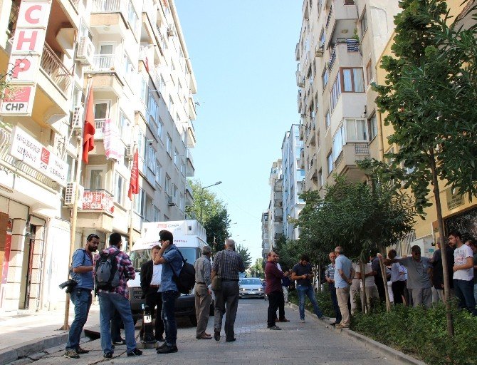 Chp Manisa Teşkilatında Özgür Özel Depremi