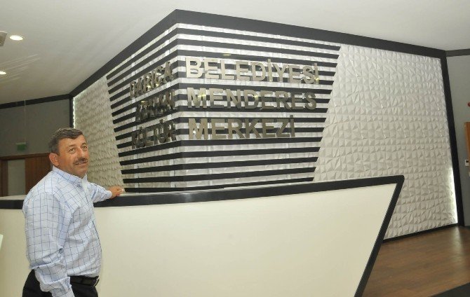 Darıca Adnan Menderes Kültür Merkezi Açılıyor