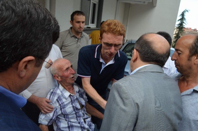Trabzon’daki Şehit Evi Taziyeye Gelenlerin Akınına Uğradı