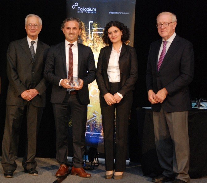 Defacto’nun Başarıları ’Hall Of Fame’ İle Ödüllendirildi