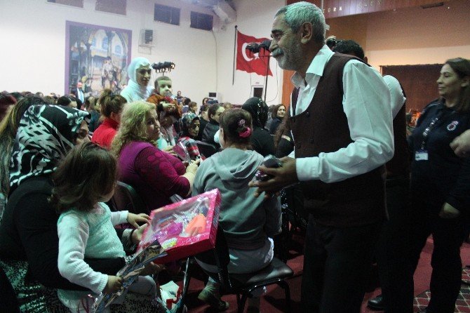 Bakırköy Cezaevi’nde Oynanan Tiyatro Oyununda Gözyaşları Sel Oldu