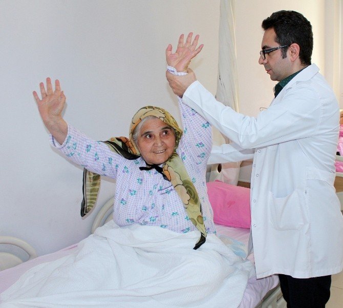 Doğru Beslenmeyle Kemikler Güçlendirilmeli