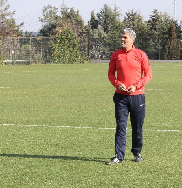 Denizlispor Ligde Kalacağına İnanıyor