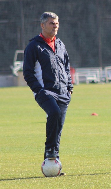 Denizlispor Çıkışa Geçmek İstiyor