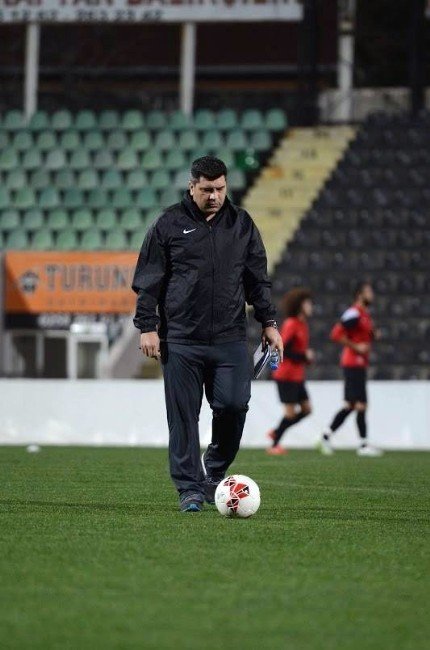 Denizlispor Yeni Teknik Ekibi İle Galibiyet Peşinde