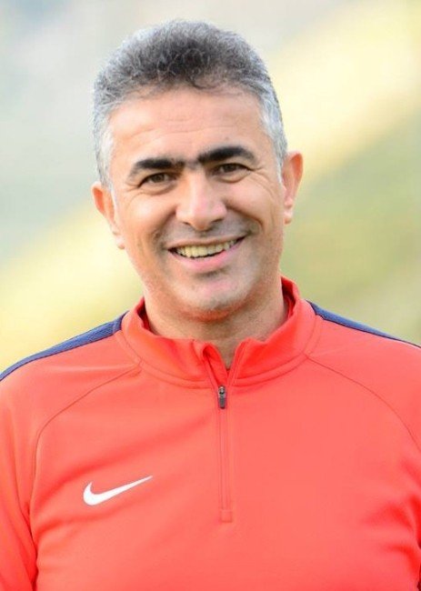 Denizlispor Teknik Direktörü Altıparmak Kampı Değerlendirdi