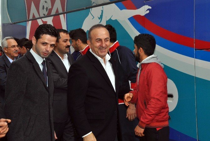 Dışişleri Bakanı Çavuşoğlu’ndan Manavgatspor’a Tesis Ve Destek Sözü