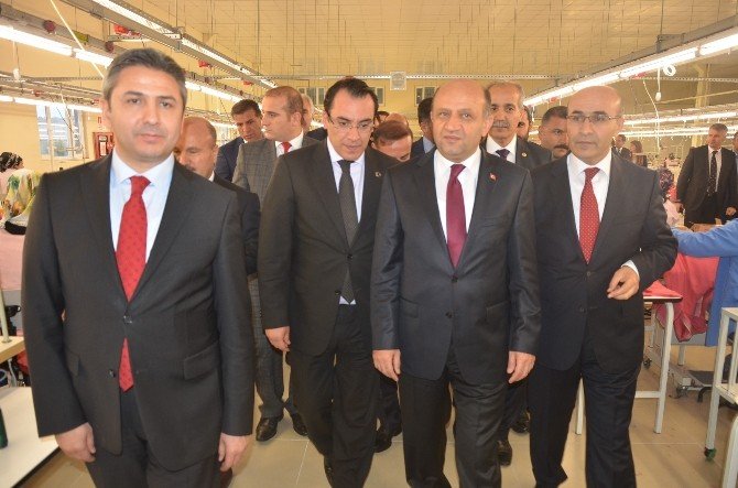Bakan Işık, Kahta İlçesini Ziyaret Etti
