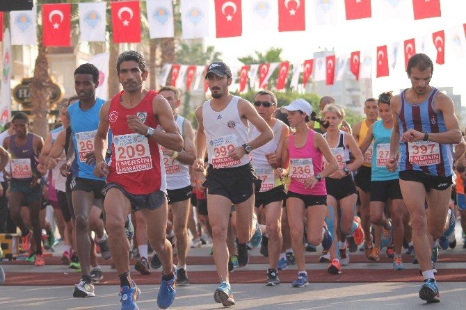 Uluslararası Mersin Maratonu Koşuldu