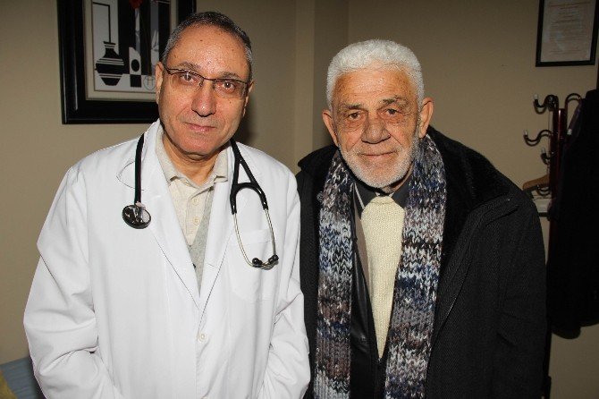 Türk Filminin Kötü Karakteri, Çocuklara İyilik İçin Sahne Alıyor