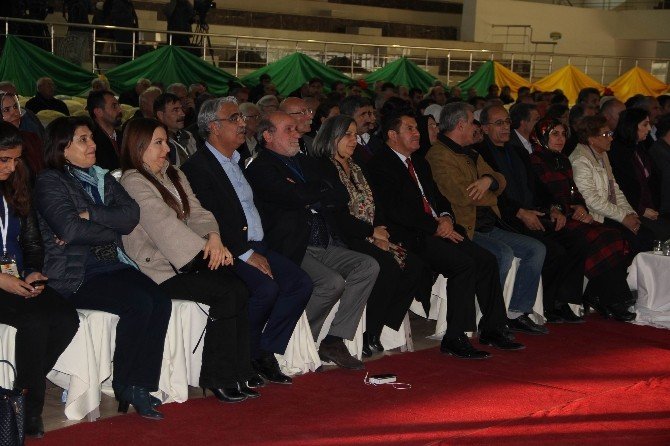 Demirtaş Dtk Kongresinde Konuştu