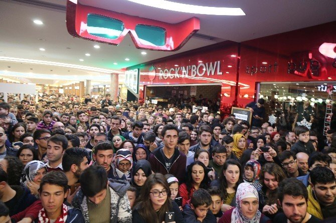 ’Düğün Dernek 2: Sünnet’ Filminin Antalya Galası Yapıldı