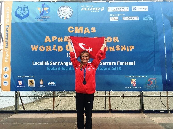 Serbest Dalışta 5 Madalya