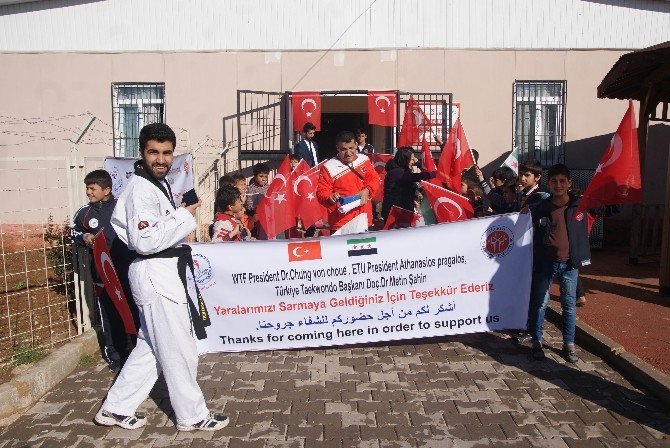 Dünya Tekvando Federasyonu, Konteyner Kentine Malzeme Dağıttı