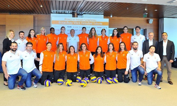 Dünya Ve Avrupa Şampiyonu Eczacıbaşı Vitra, Yeni Sezonu Açtı