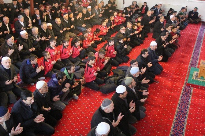 Yaşar Doğu, Kavak’ta Anıldı